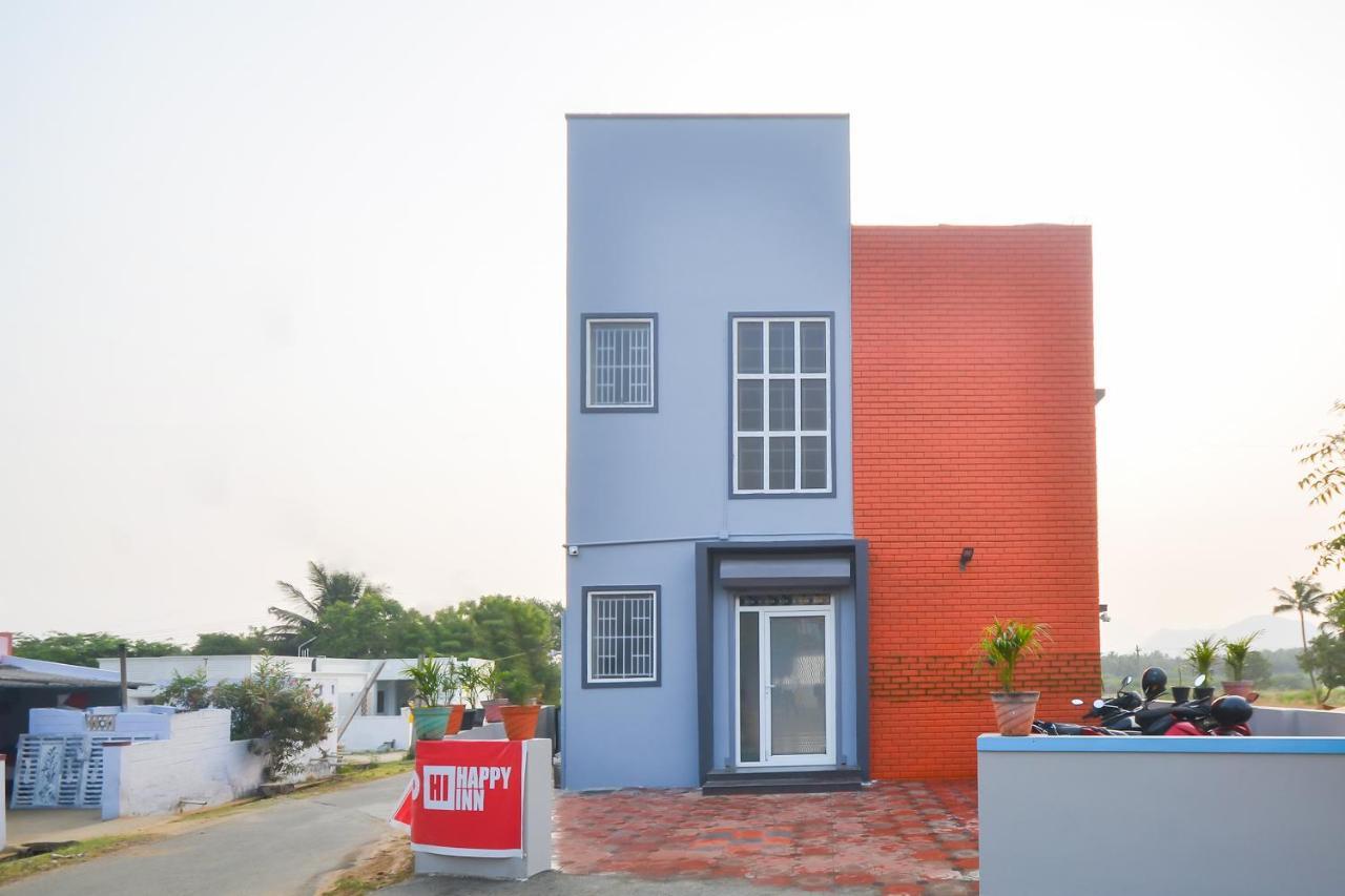 Oyo Flagship 48365 Hotel Shiva'S Castle Chalisgaon Exterior photo